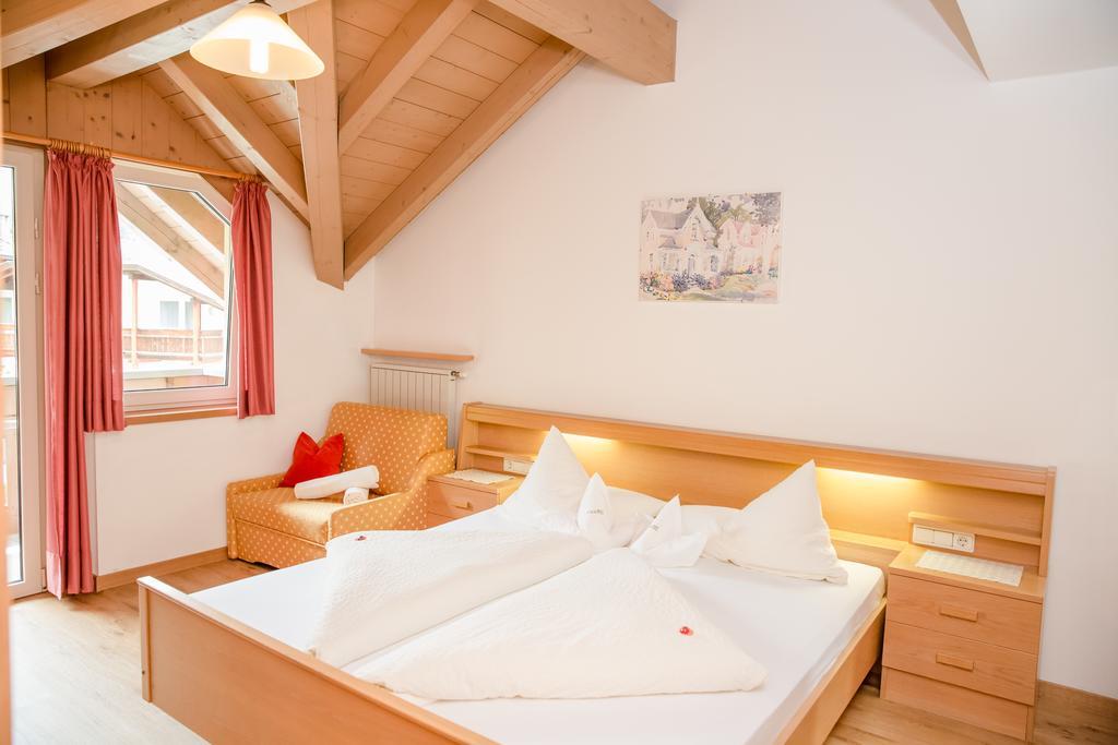 Alpine Life Hotel Anabel 캐디피트라 외부 사진